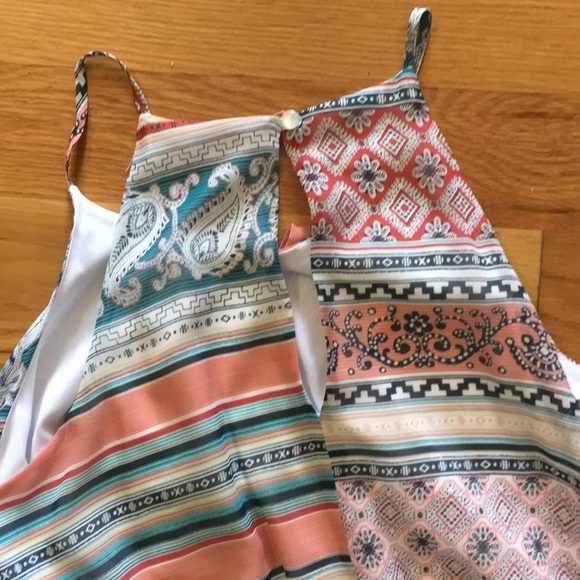 IN Patterned Romper - Picture 3 of 3